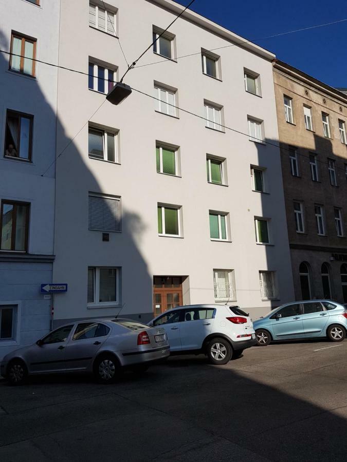 Excellent 2 Bed Apartment 12 Mins From Center Bécs Kültér fotó